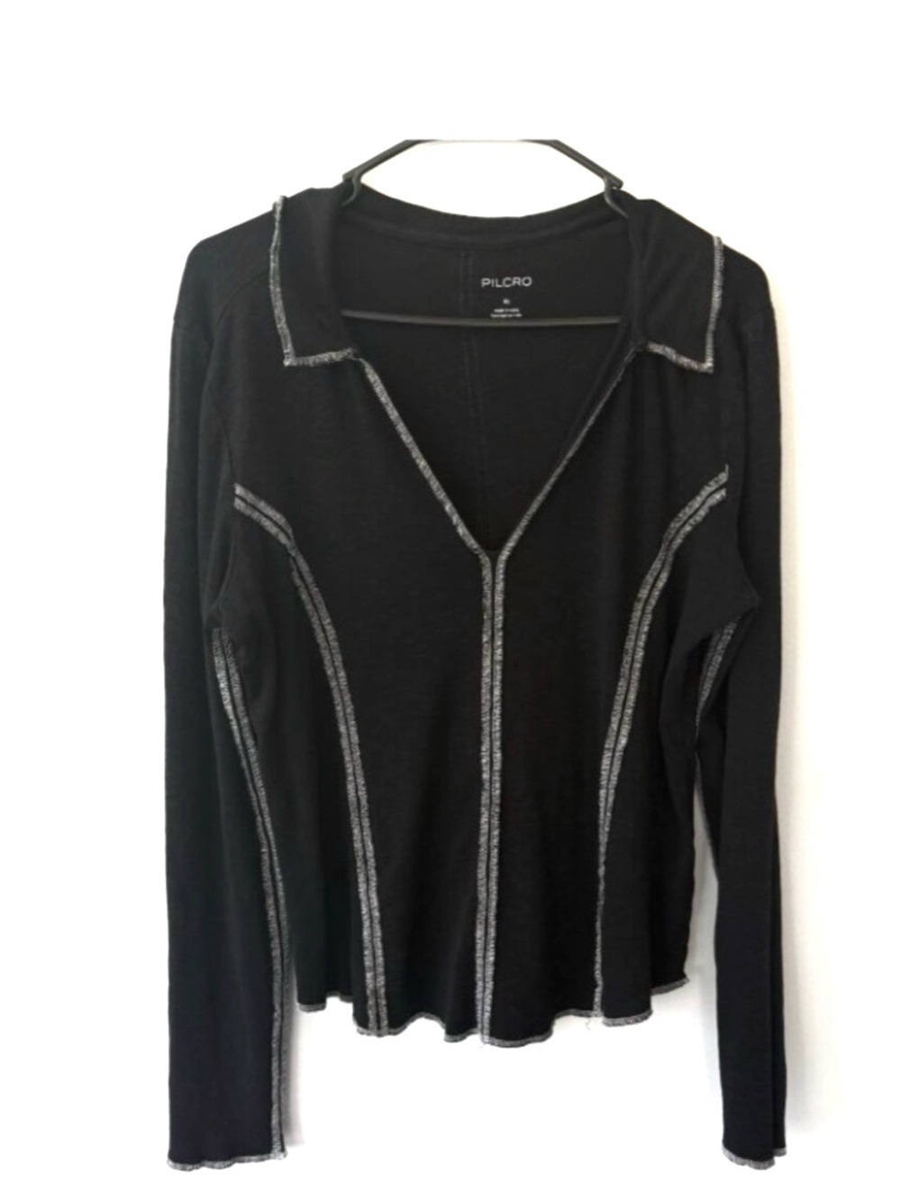Anthropologie Pilcro Women’s XL Black Stitched Long Sleeve V-Neck Top